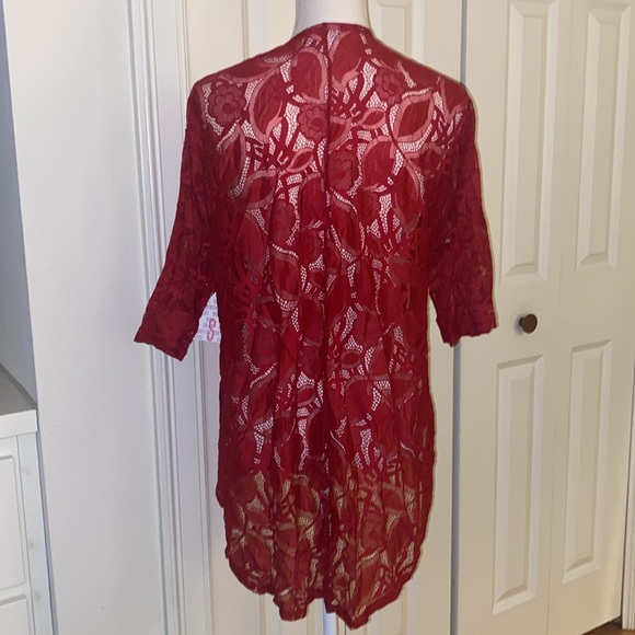 Red Lace Kimono - Picture 2 of 2